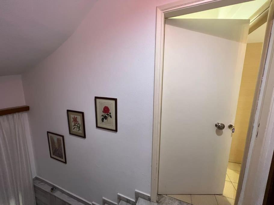 Local Apt Near City Lights 2 伊拉克利翁 外观 照片